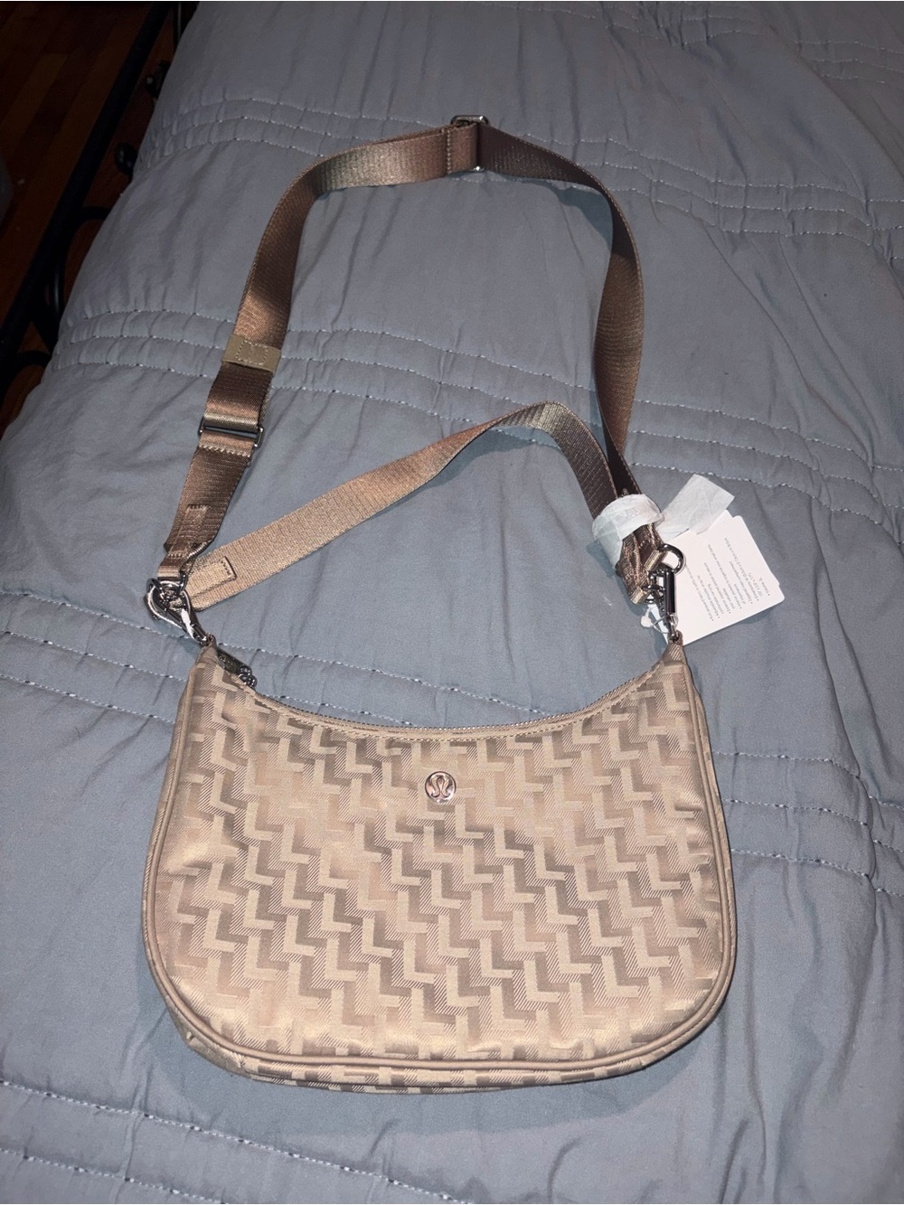 NWT LULULEMON CROSSBODY PURSE